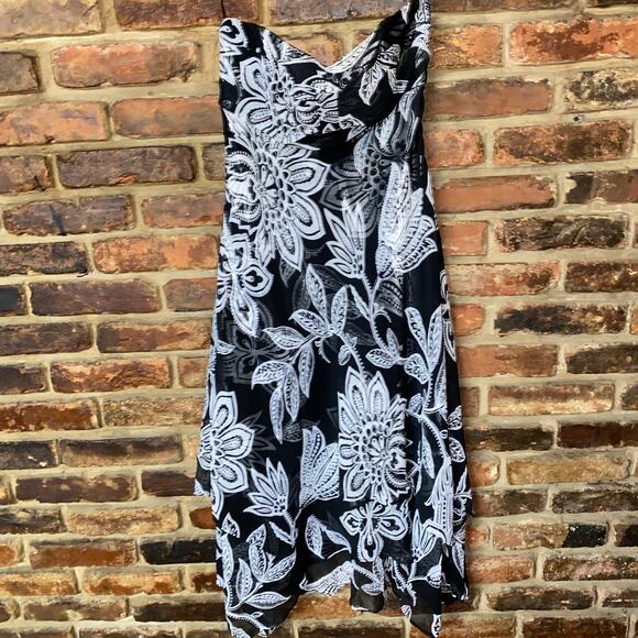 White House Black Market Floral Strapless High Low Dress Women's Size 2 - Picture 1 of 7